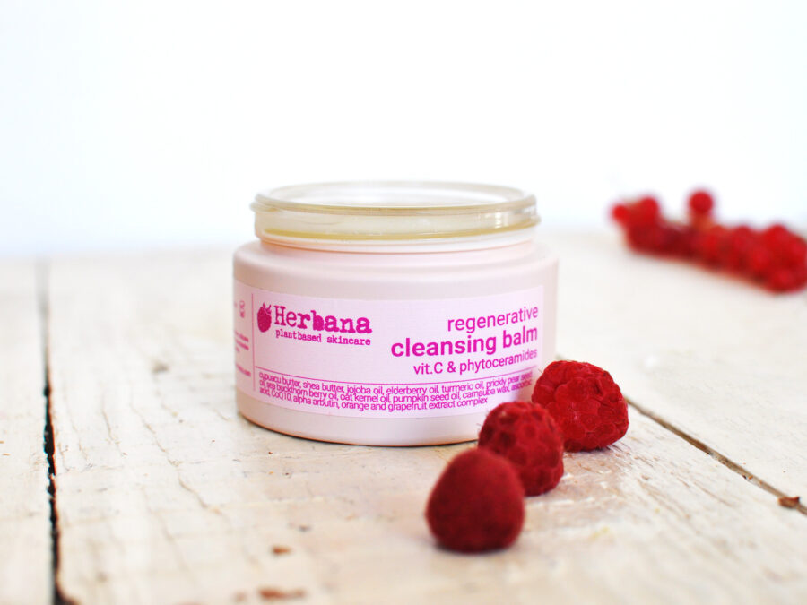 Creamy cleansing balm